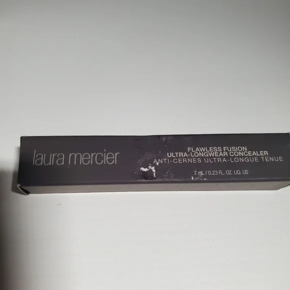 NWOT Laura Mercier Flawless Fusion Ultra Long Lasting Concealer, 0.23-oz - Picture 3 of 5